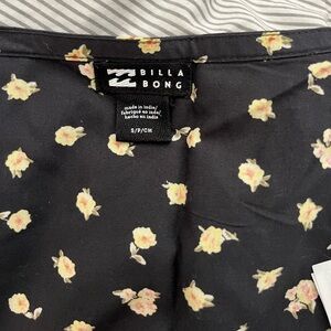 Billabong Womens Floral Grey wrap skirt